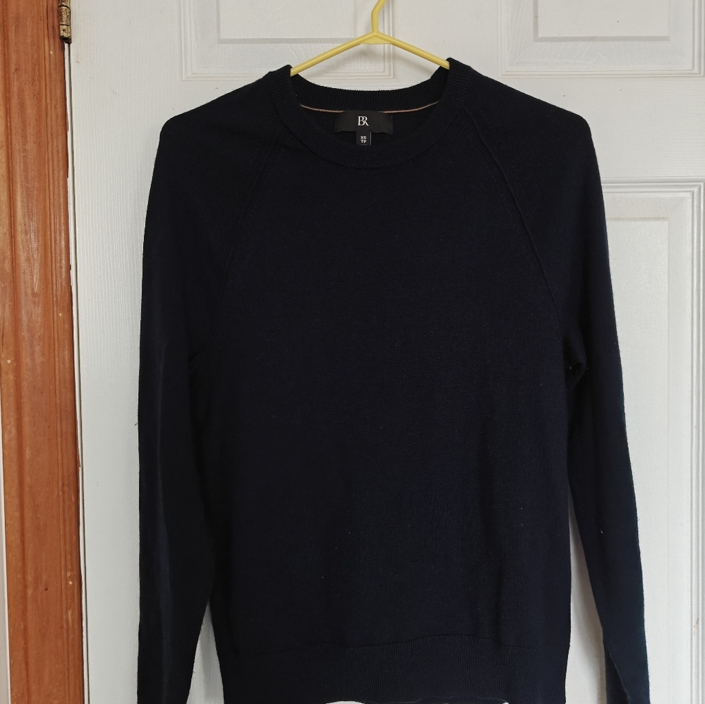 Banana Republic men's x-small 100% navy merino wool sweater